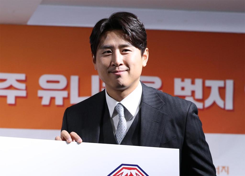 Koo Ja-cheol's Legacy and New Role in South Korean Football