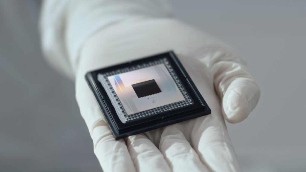 Google's Willow Quantum Chip Transforms Computing Power