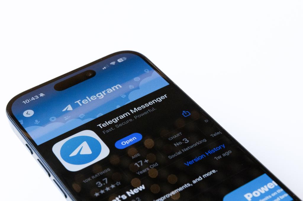 An infographic summarizing Telegram's financial success