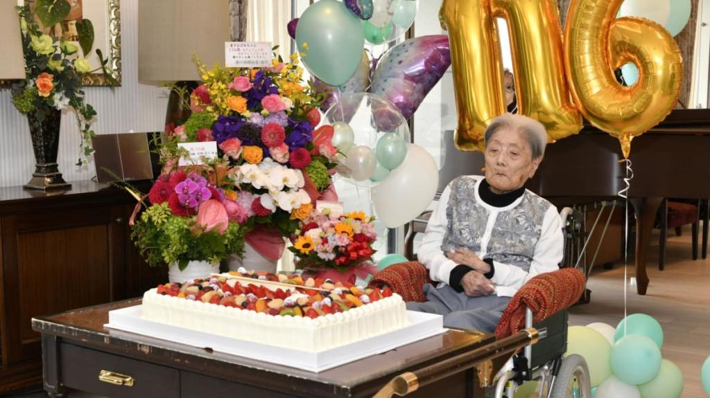 A beautiful flower arrangement honoring Tomiko Itooka’s memory