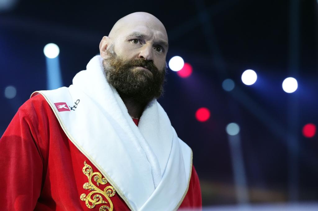 Tyson Fury announces retirement from boxing