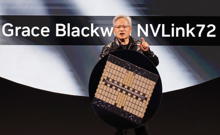 Jensen Huang Backs Samsung's HBM Innovations at CES 2025